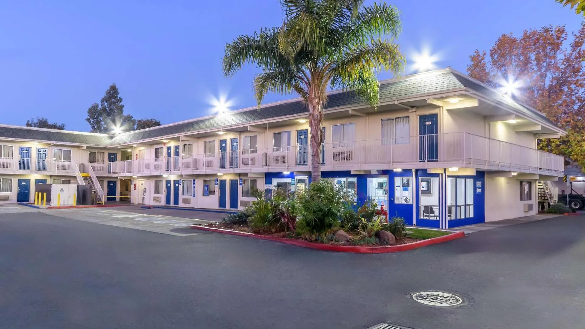 Where to Stay Near Washington Health Care Dist: 5 Best 3-Star Hotels