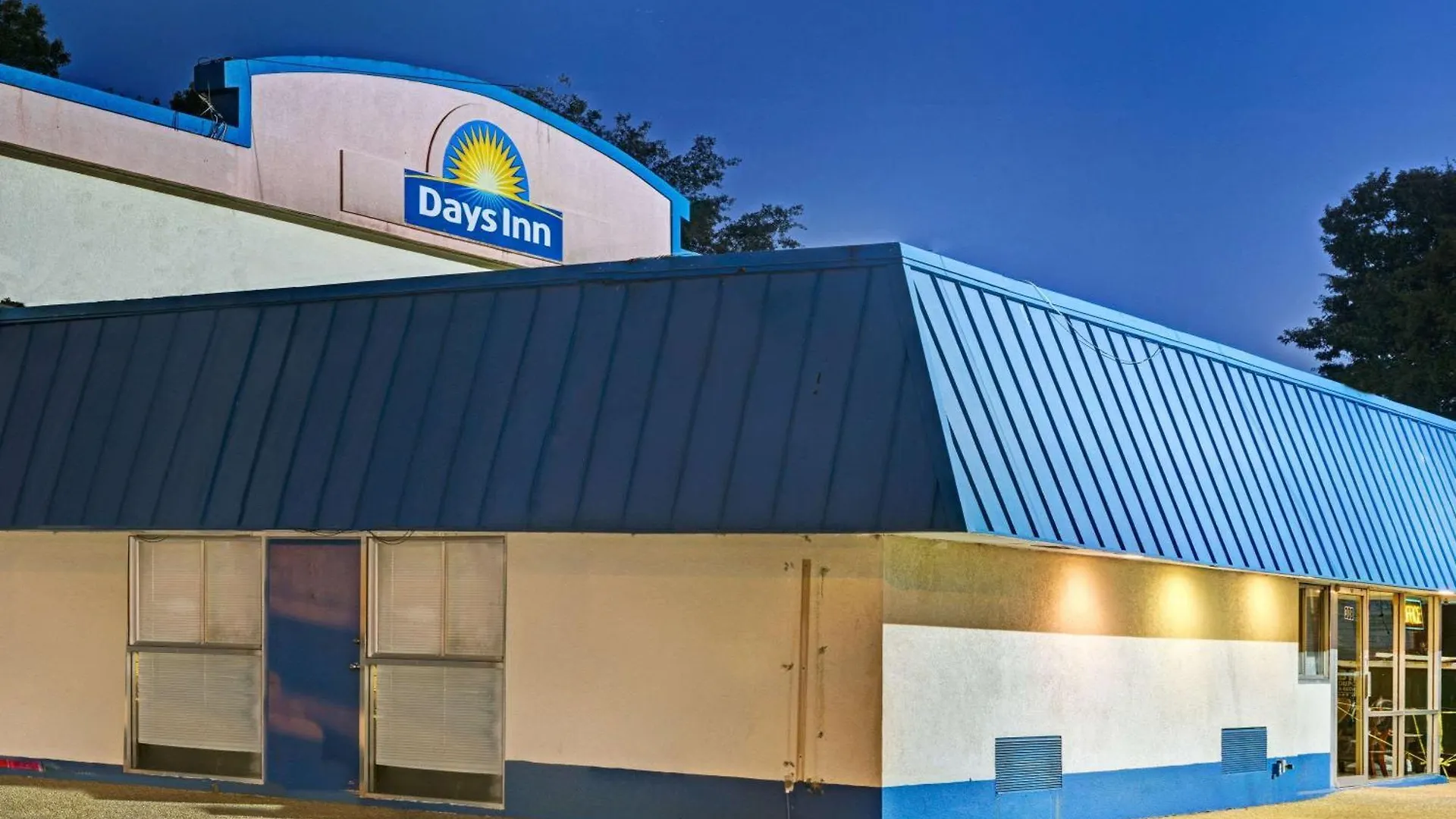 Where to Stay Near Elizabeth City Parks & Rec: 2 Budget Hotels
